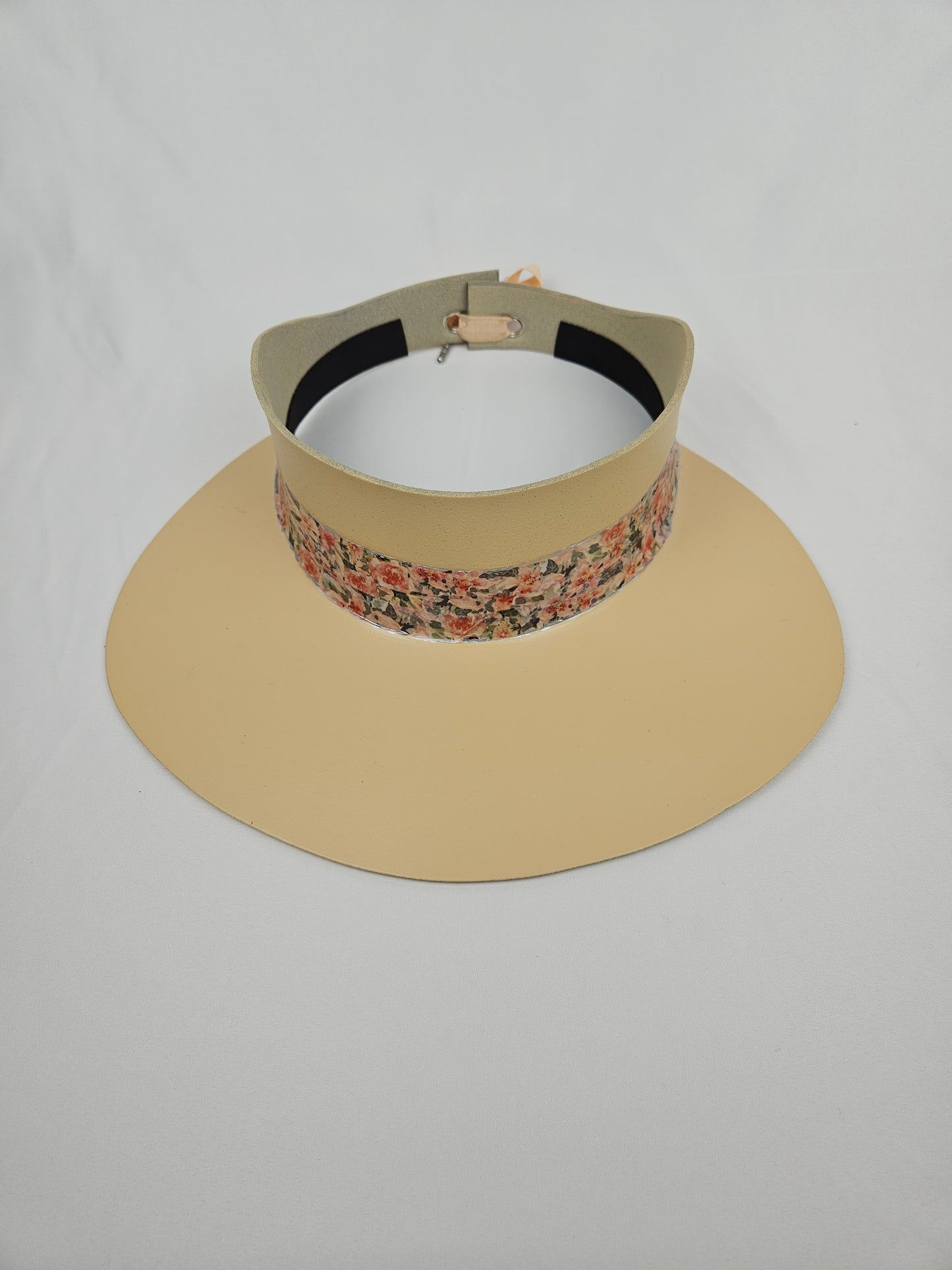 Beige "LadyEVA" Visor Hat with Pink Floral Band