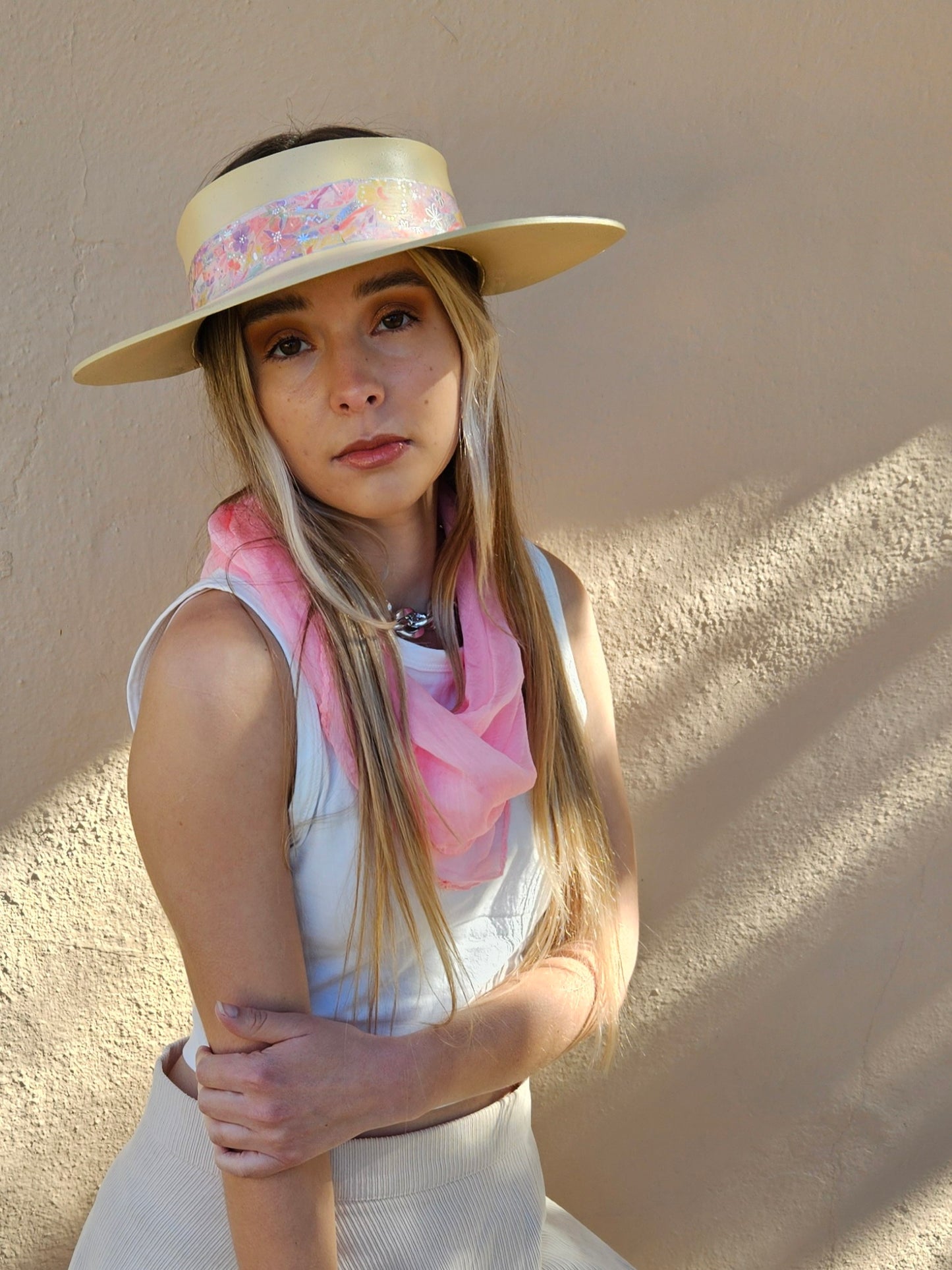 Beige "LadyEVA" Visor Hat with Bright Pastel Pink Floral Band