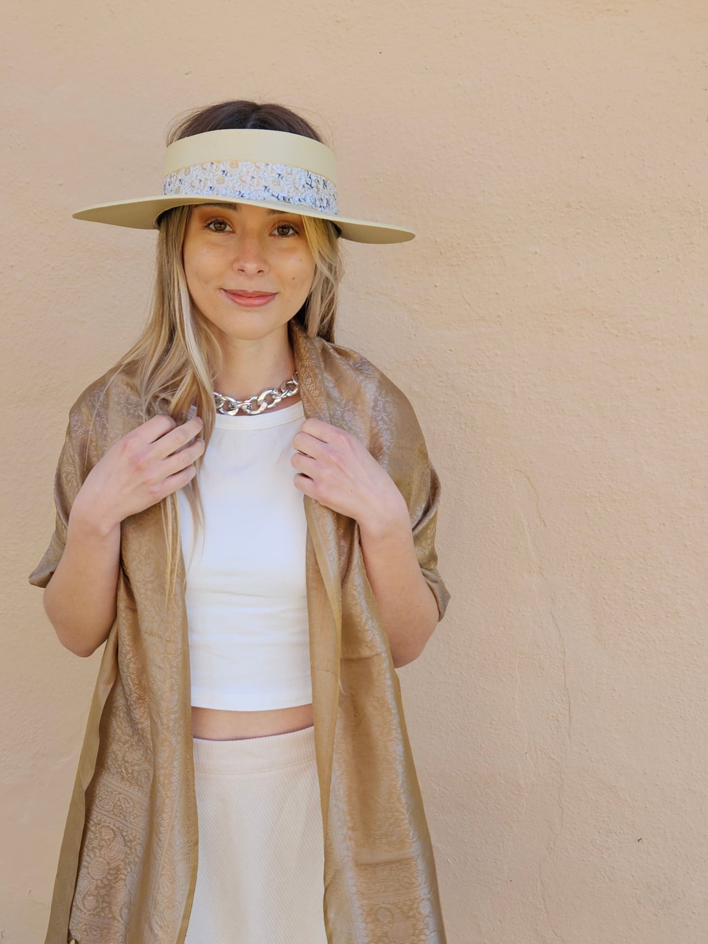 Beige "LadyEVA" Visor Hat with Golden White Floral Band