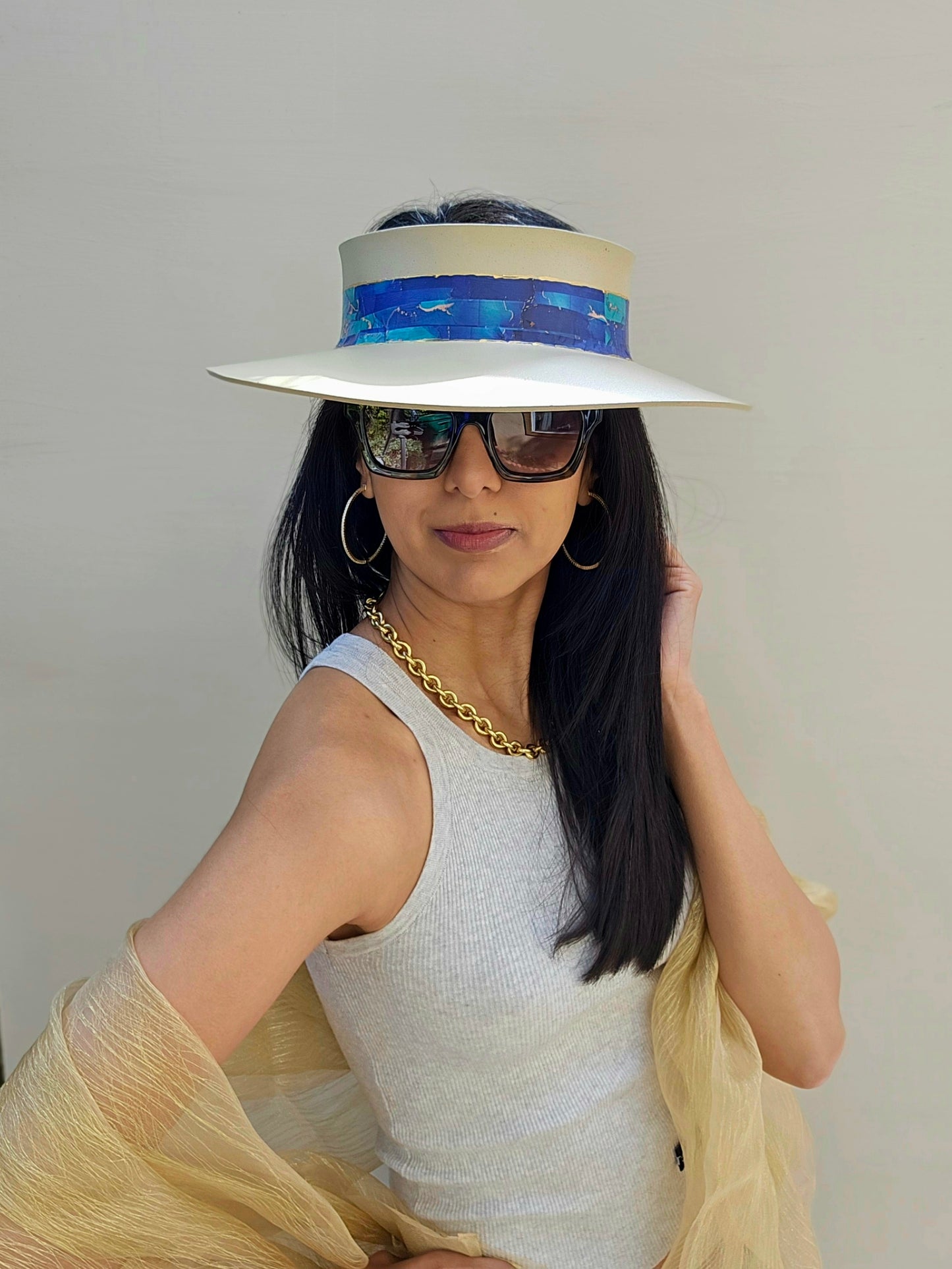 Beige "LadyEVA" Visor Hat with Blue Marbled Band