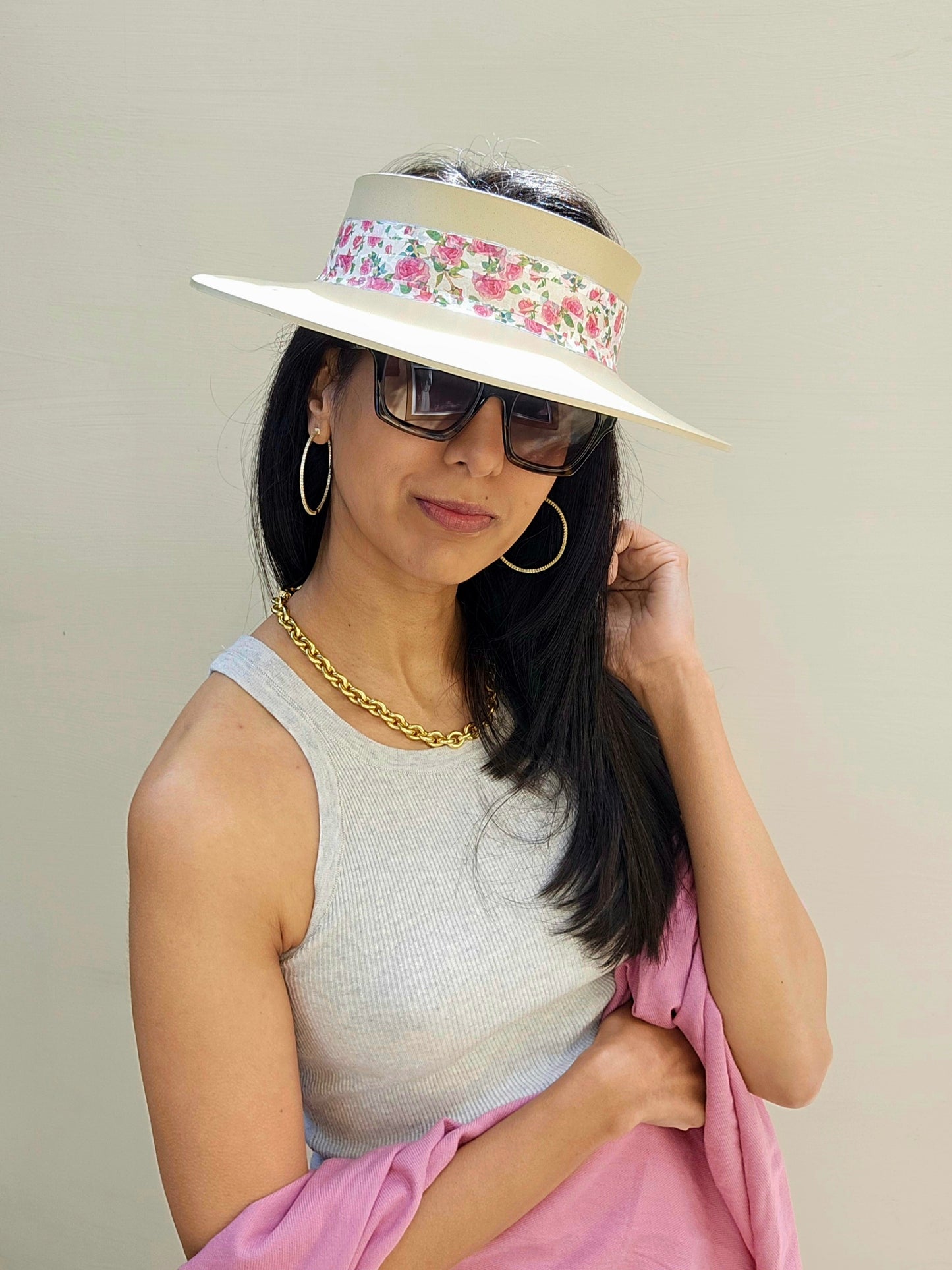 Beige "LadyEVA" Visor Hat with Bright Pink Floral Band