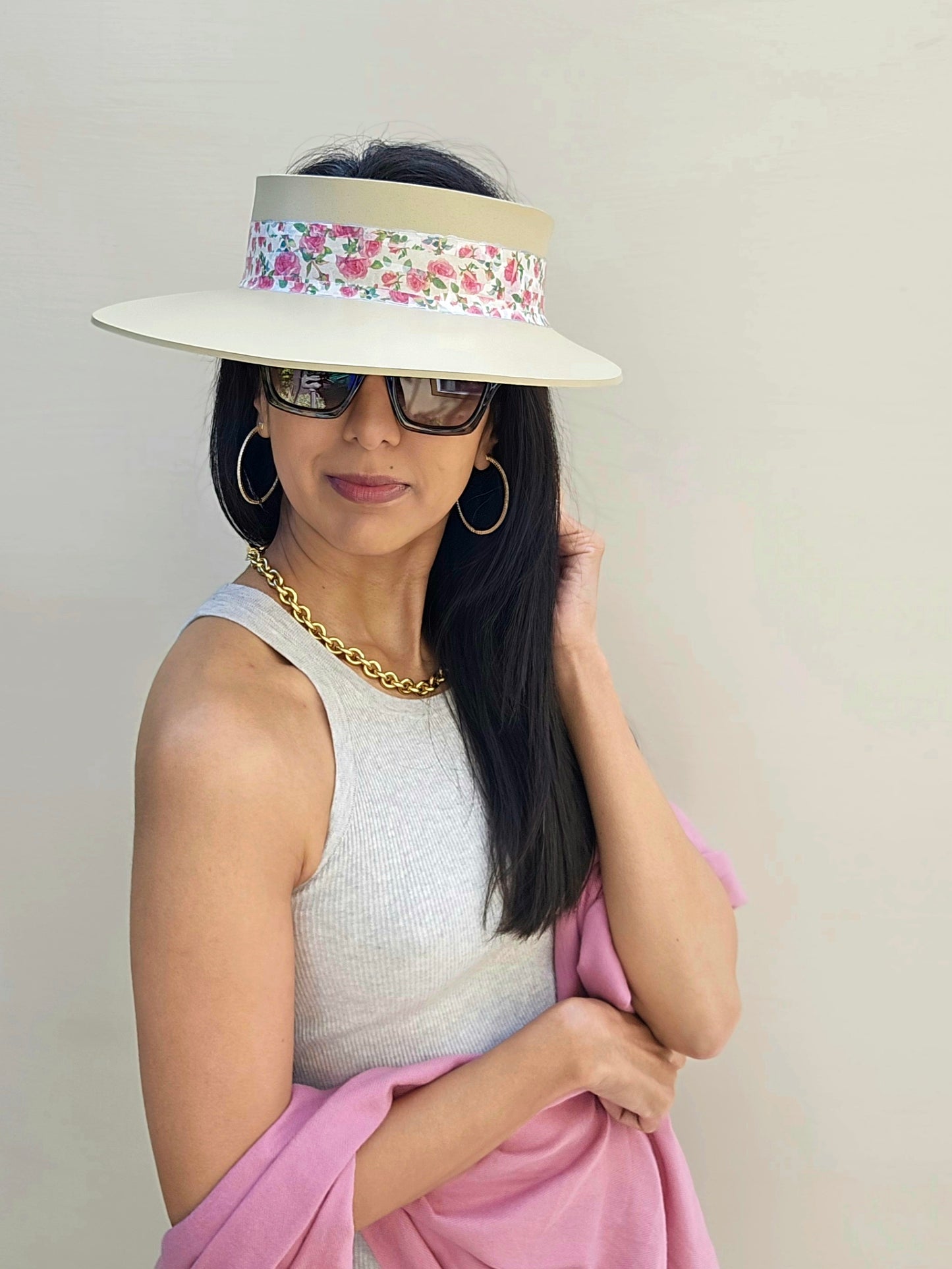 Beige "LadyEVA" Visor Hat with Bright Pink Floral Band