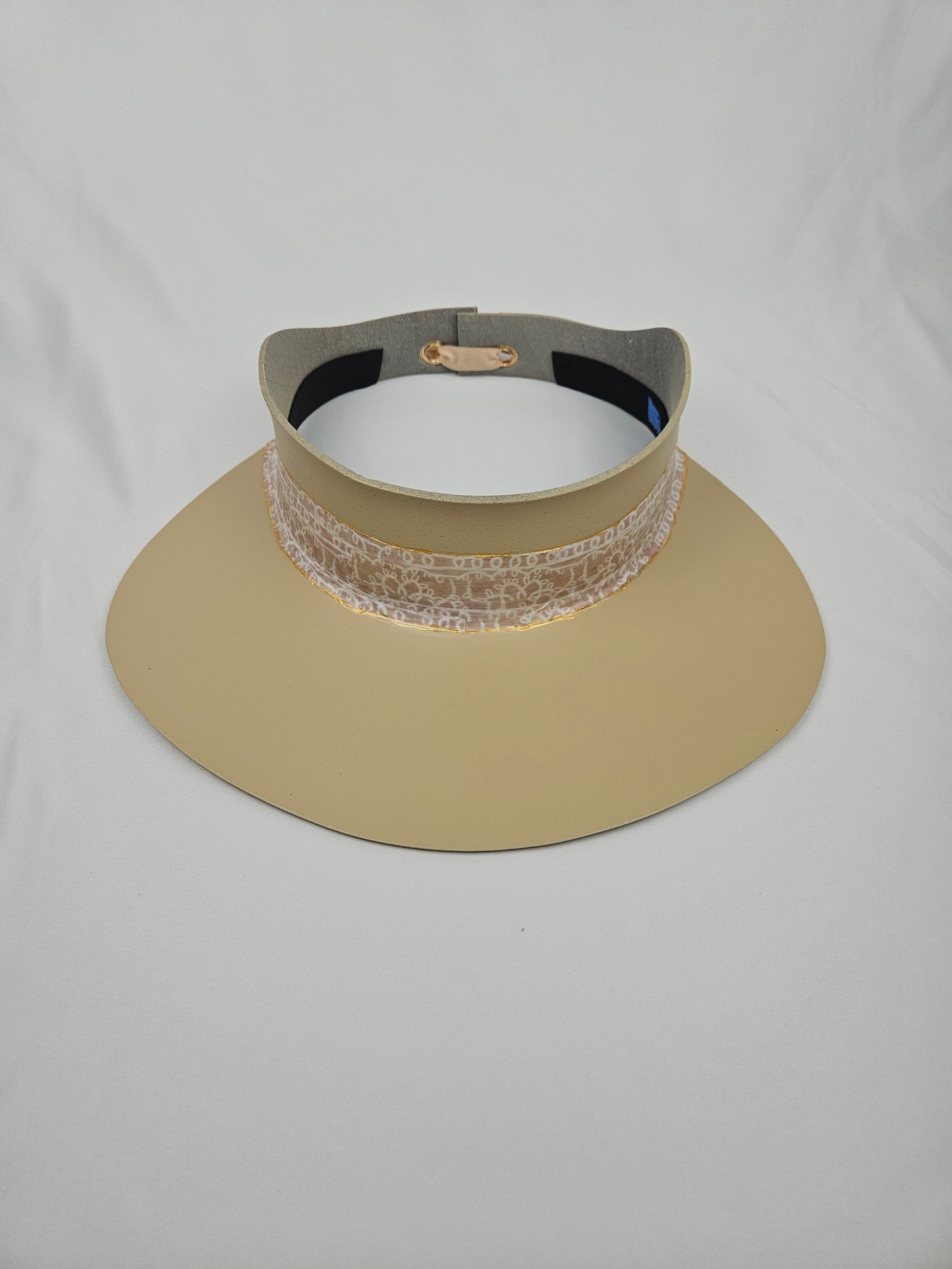 Beige "LadyEVA" Visor Hat with Graphic Line Band