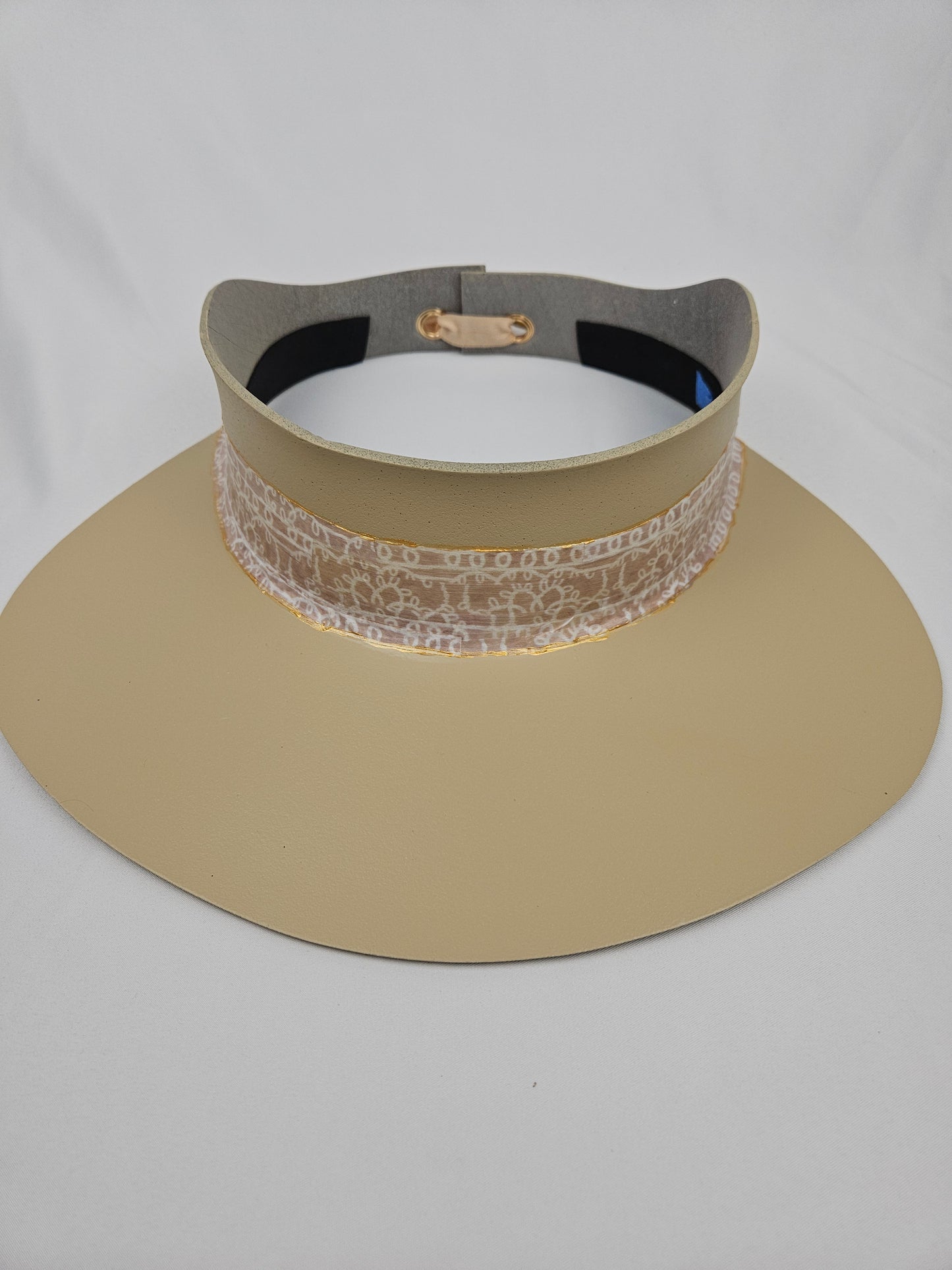 Beige "LadyEVA" Visor Hat with Graphic Line Band