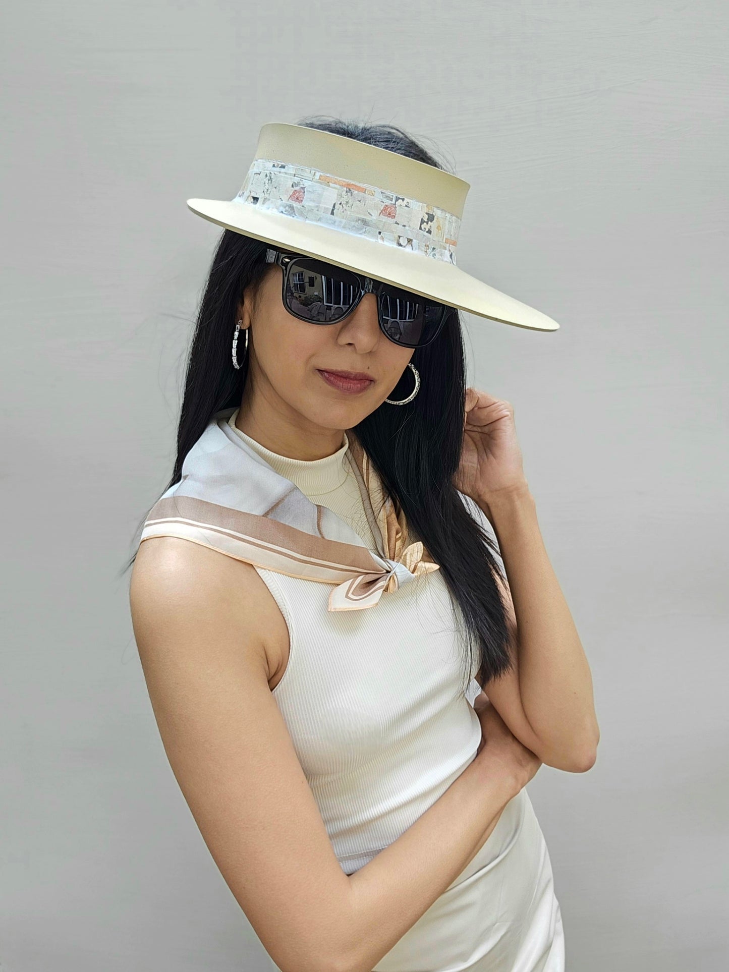 Beige "LadyEVA" Visor Hat with Cute Vintage Floral Collage Band