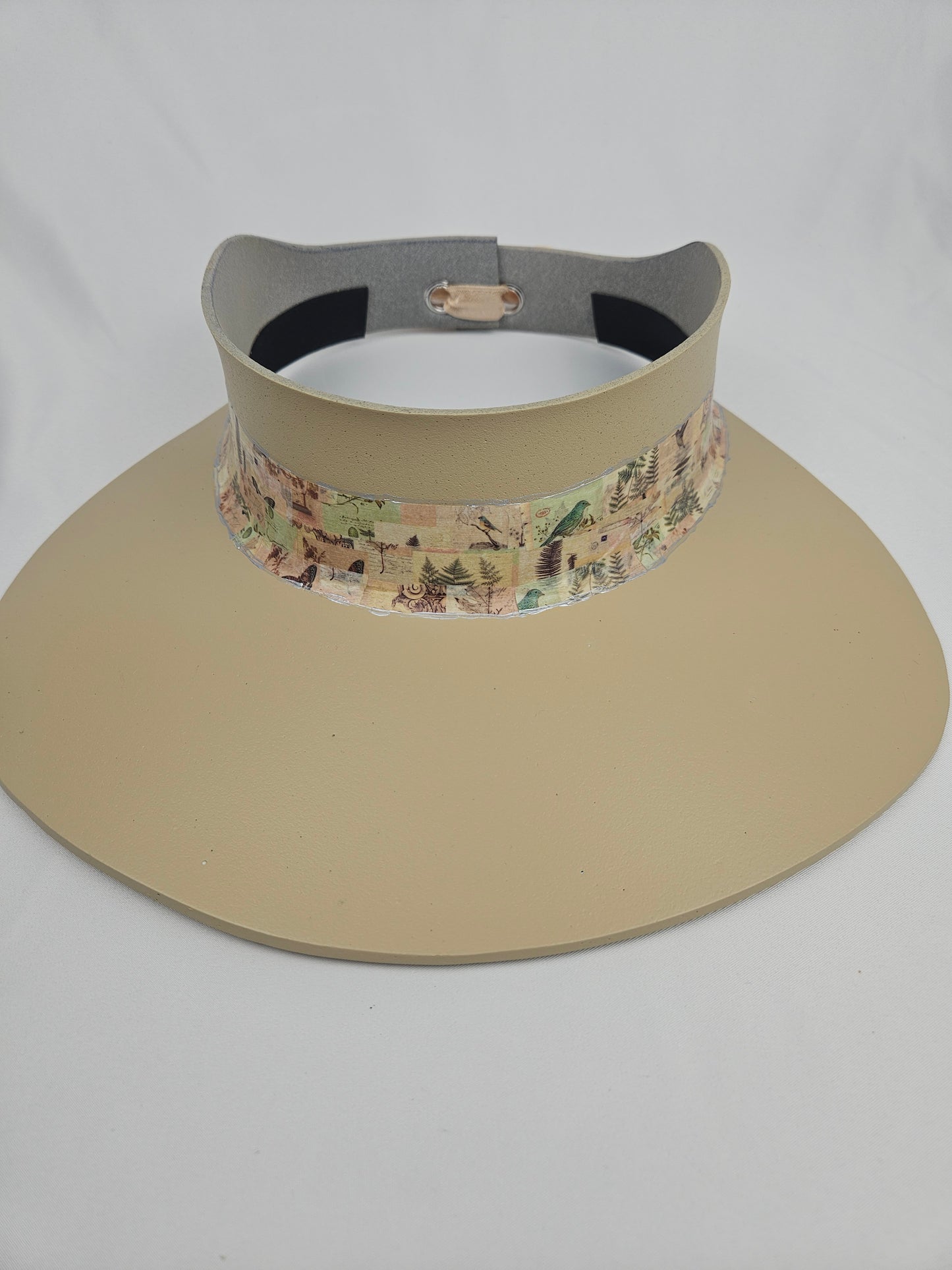 Beige "LadyEVA" Visor Hat with Botanical Collage Band