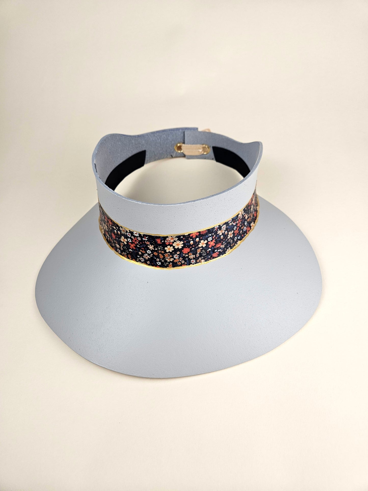 Tall Gray "LadyEVA" Visor Hat with Black Multicolored Floral Band